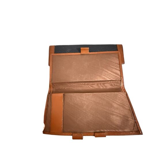 Vintage Dooney & Bourke All Weather Leather Wallet Navy Tan Trim Kiss Lock READ - Picture 7 of 11